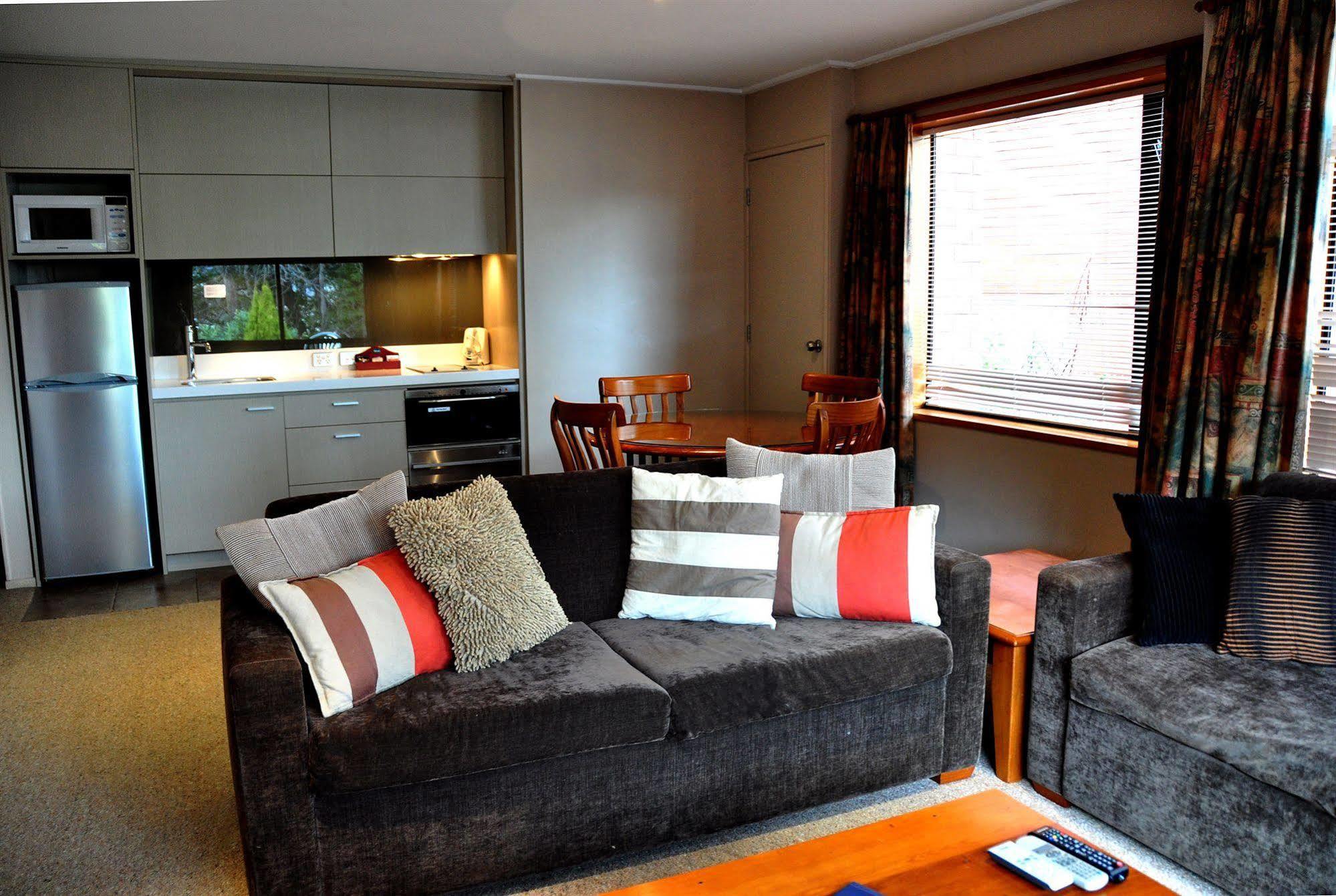 St James Apartments Queenstown Exterior photo